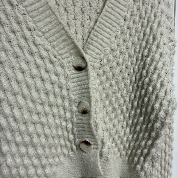 INDUSTRY Cream Textured Women Sweater Cardigan Size S - Picture 2 of 7